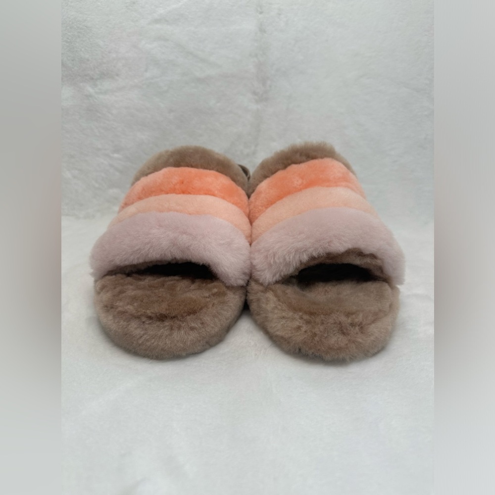 UGG SLIPPERS - SIZE 10 WOMENS